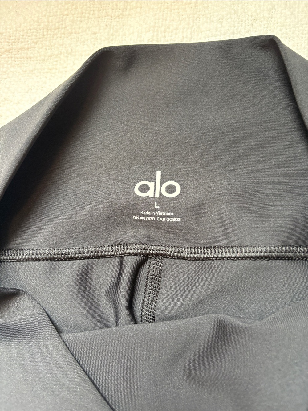 ALO Yoga Black High-Waist Leggings - Picture 2 of 3